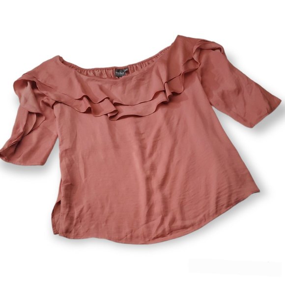 𝅺Ruffled Off-The-Shoulder Top blouse /salmon Pink/ size M - Picture 1 of 7